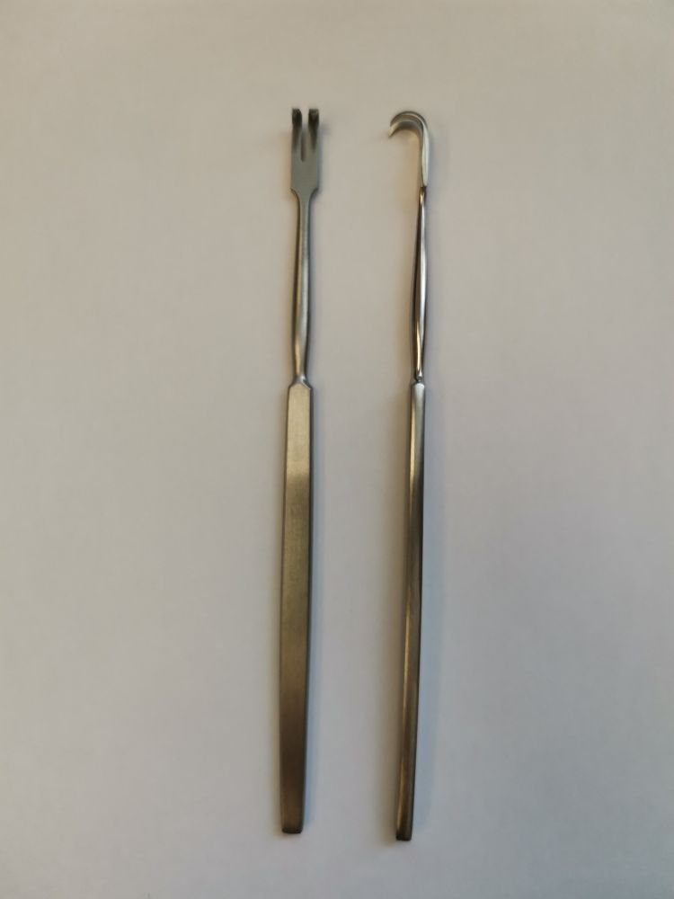 Крючок хирургический двухзубый 1шт Арт 501